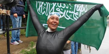 Saudi Swimmer Breaks New World Record for Women In Red Sea Crossing