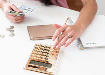 9 Sneaky Ways to Save Money During the Week