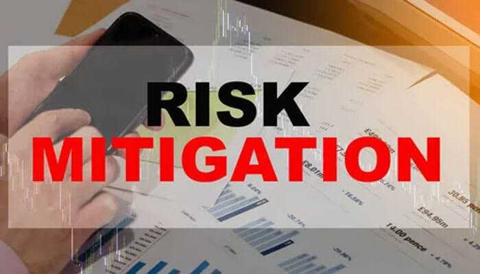 Risk mitigation employer of record