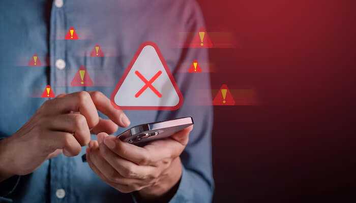 Smartphone Addiction in Teens: Warning Signs and Prevention Strategies Smartphone Addiction in Teens: Warning Signs and Prevention Strategies