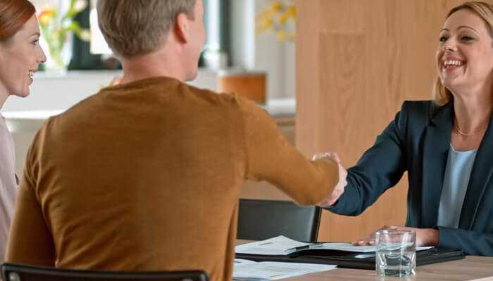 Embedded Banking: The Fintech Backbone for Startup-Led Business Innovation Embedded Banking: The Fintech Backbone for Startup-Led Business Innovation