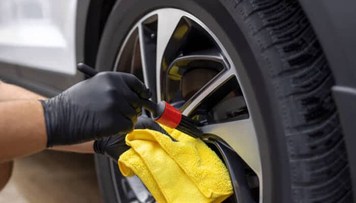 Maintenance habits that keep a daily driver looking premium 1 | tycoonstory media Maintenance habits that keep a daily driver looking premium