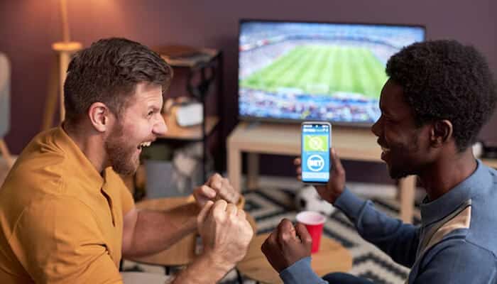 Sports and e‑sports betting