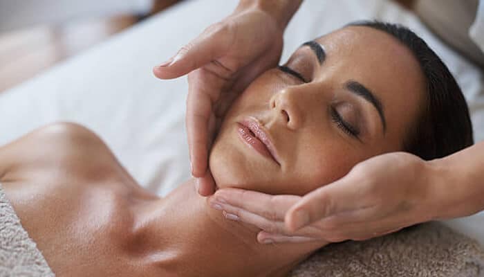 Here’s How Do You Know It’s Time to Visit a Facial Spa Here’s How Do You Know It’s Time to Visit a Facial Spa
