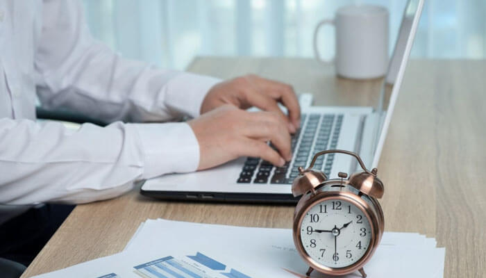 5 Ways to Maximize Returns Using a Demat Account for Stock Trading