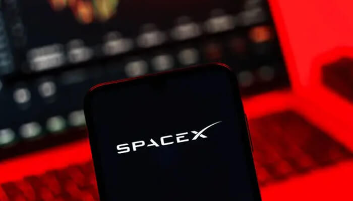 Best Ways to Get SpaceX Exposure Before a Potential IPO
