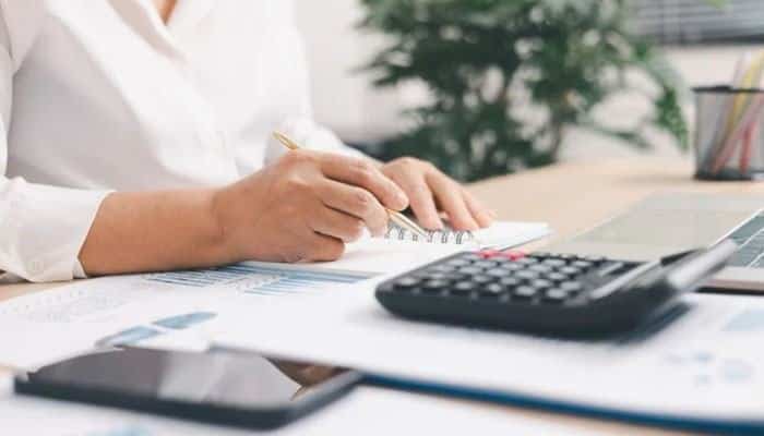 What Is a 1099 Employee? Meaning, Taxes, Benefits & W-2 Differences What Is a 1099 Employee? Meaning, Taxes, Benefits & W-2 Differences